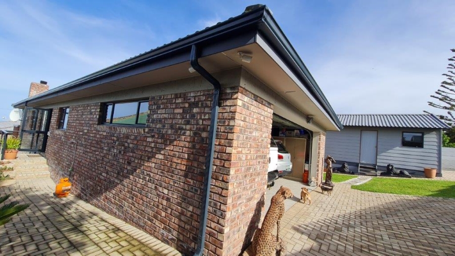 3 Bedroom Property for Sale in Dana Bay Western Cape